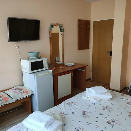 самостоятелни виктория Quarto em Acomodações Particulares Pomorie